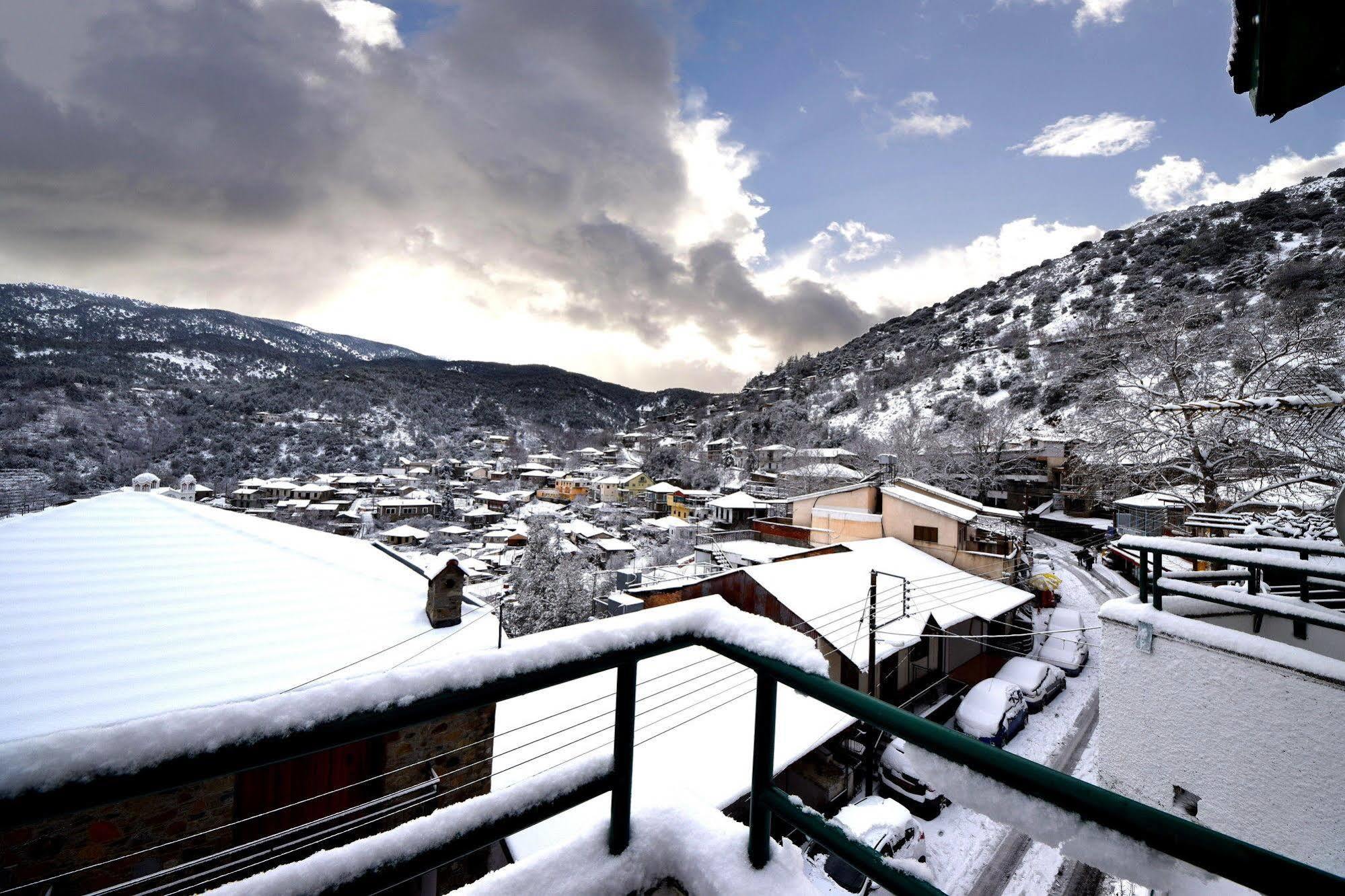 Christys Palace Hotel Pedhoulas Exterior foto
